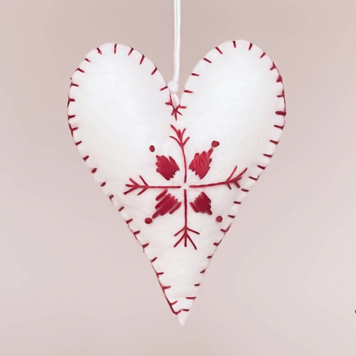 Felt Christmas tree ornament - Heart pattern 2 [2]
