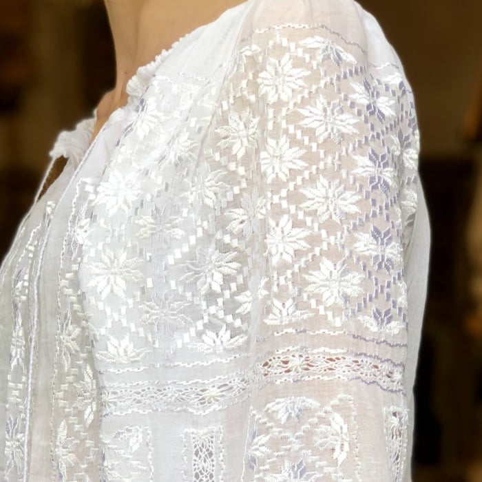 Romanian Blouse long sleeve motif Star white & white [1]