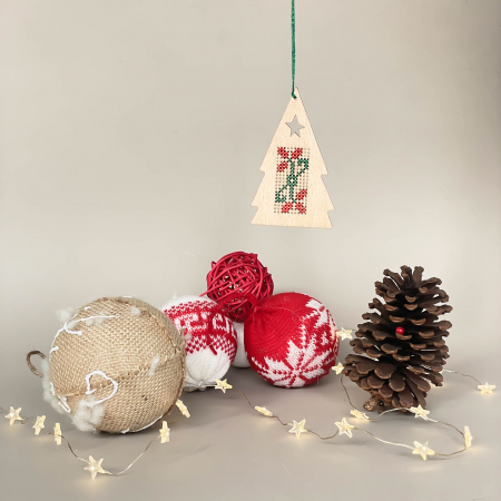 Hand stitched Wooden Christmas tree ornament - Christmas Tree pattern 1 [0]