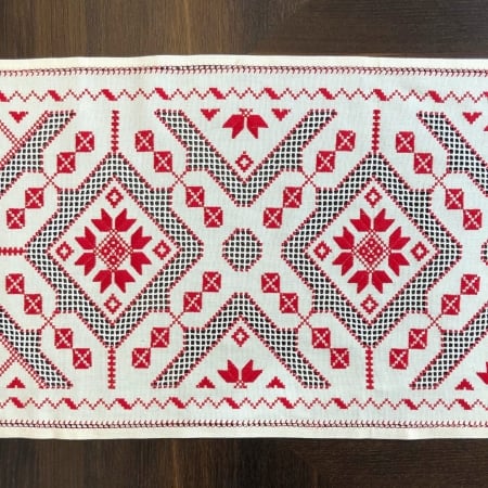 Table runner - 0.5x1.5 m Red Embroidery [1]