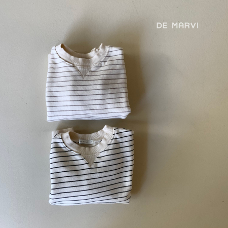 Pin striped sweatshirts [4]