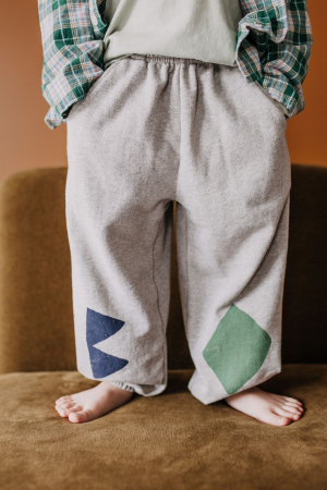 WHAT'S NEW - Pantaloni din bumbac, în stil minimalist