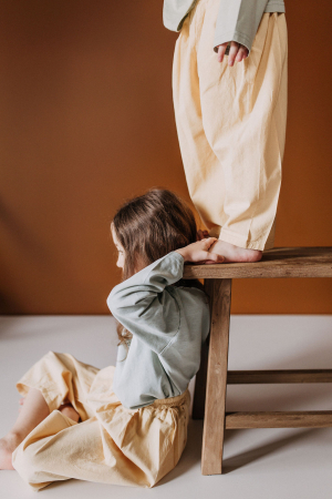 WHAT'S NEW - Pantaloni copii din bumbac, în stil minimalist