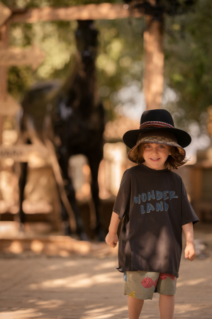 Tricou WONDERLAND DARK [1]