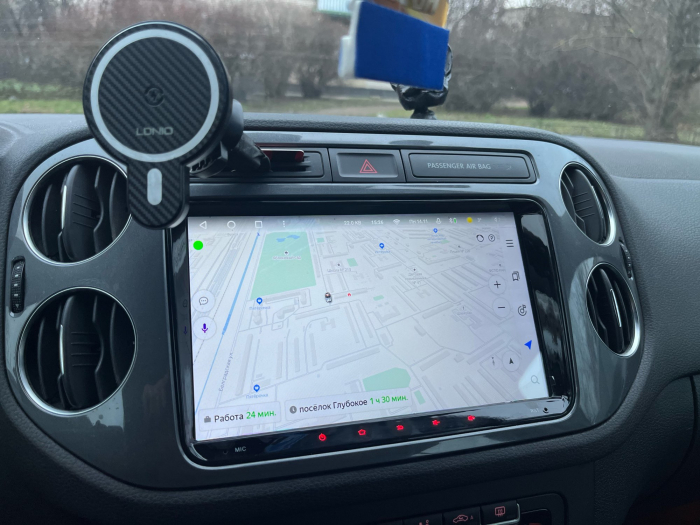 Navigatie Android 14 cu 4GB RAM si 64GB pt VW Golf 5 6 Passat B6 B7 CC Tiguan Touran Polo Caddy Jetta T5 Eos Skoda Octavia Superb Seat Leon, Ecran 9 inch IPS, Carplay , Slot sim 4G, Proceso [6]