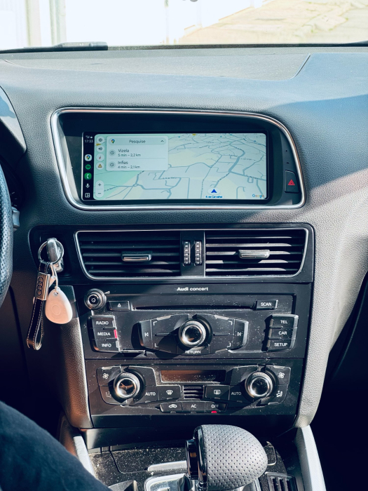 Navigatie Audi Q5 2009-2017 MMI 3G Multimedia , Android 14 , Procesor Octacore Snapdragon , 6GB RAM, Display QLED 8.8 " Touchscreen, Internet Wi-Fi si slot SIM 4G, Bluetooth, Carplay , USB [11]