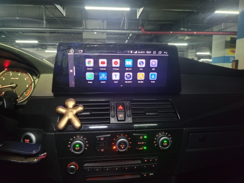 Navigatie BMW Seria 5 E60 E61 din 2004 - 2010, Ecran 12.3 inch QLED Bluray Full HD 1920 * 720p, 8GB RAM si 256GB ROM, Carplay Wireless si Android Auto, Procesor Octacore, Slot Sim 4G [9]