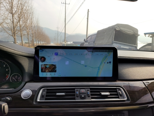 Navigatie BMW Seria 7 F01 din 2009 - 2015, Ecran 12.3 inch QLED Bluray Full HD 1920 * 720p, 4GB RAM si 64GB ROM, Carplay Wireless si Android Auto, Procesor Octacore, Slot Sim 4G [6]