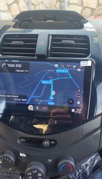 Navigatie Chevrolet Spark 2010-2014 Android 14 , 4GB RAM , Procesor Quad Core , Wireless Carplay si Android auto , Display HD Touchscreen, Wi-Fi , Bluetooth, USB [6]