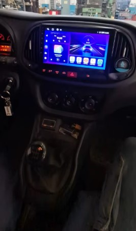 Navigatie compatibila cu Fiat Doblo din 2015-2020, Android 14, Wireless Carplay si Android Auto, 2GB RAM si 32GB ROM, Display IPS 9 inch, Camera Marsarier, Internet, Aplicatii, Wi Fi, Usb, Bluetooth [9]
