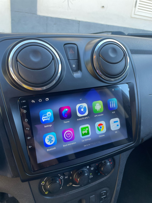 Navigatie Dacia Logan 2 Sandero Dokker Lodgy , Rezolutie 2K, Display QLED 9.5 inch, 4GB RAM si 64GB ROM, Android, Procesor Octacore, Slot sim 4G, Sunet DSP, Wireless Carplay s [2]