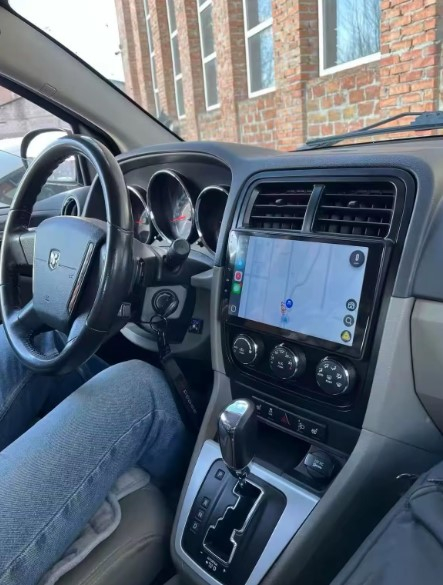 Navigatie Dodge Caliber 2009-2013 Android 14 , 4GB RAM , Procesor Quad Core , Wireless Carplay si Android auto , Display HD Touchscreen, Wi-Fi , Bluetooth, USB [7]