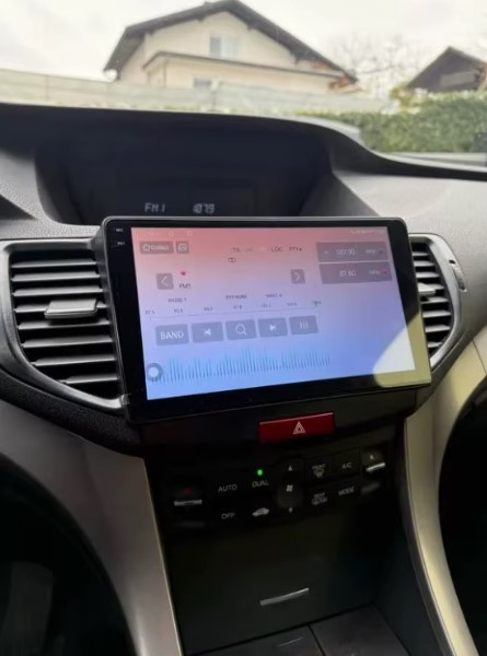 Navigatie Honda Accord 8 2008-2012 4GB RAM , Procesor Quad Core , Wireless Carplay si Android auto , Display HD Touchscreen, Wi-Fi , Bluetooth, USB [8]