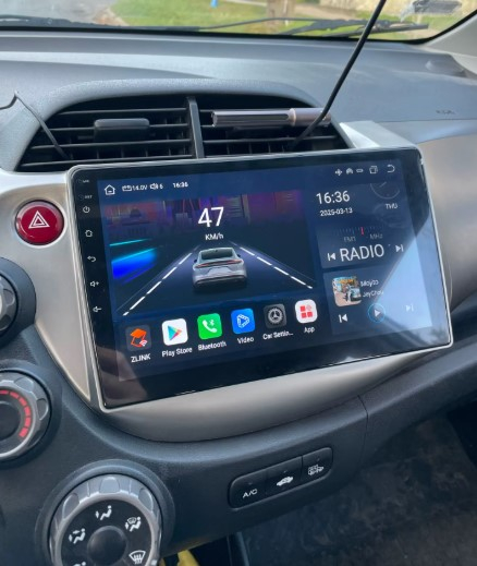 Navigatie Honda Fit Jazz 2 2007-2014 Android 14 , 4GB RAM , Procesor Quad Core , Wireless Carplay si Android auto , Display HD Touchscreen, Wi-Fi , Bluetooth, USB [9]
