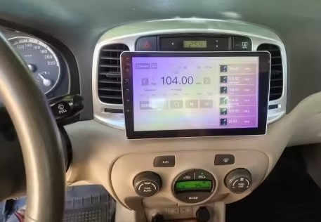 Navigatie Hyundai accent 2006-2011 Android 14 , 4GB RAM , Procesor Quad Core , Wireless Carplay si Android auto , Display HD Touchscreen, Wi-Fi , Bluetooth, USB [8]