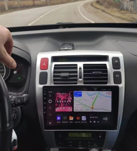 Navigatie Hyundai Tucson din 2006 - 2014, 4GB RAM si 64GB ROM, Ecran QLED 9 inch, Android 14, Procesor Octacore, Slot sim 4G, Sunet DSP, Wireless Carplay si Android Auto, Camera Marsarier [9]