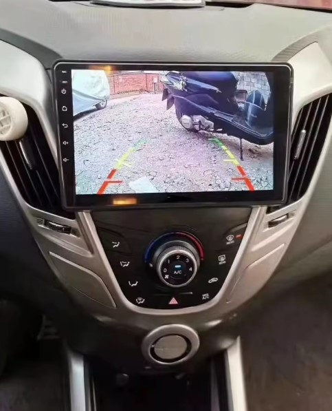 Navigatie Hyundai Veloster 2011-2017 Android 14 , 4GB RAM , Procesor Quad Core , Wireless Carplay si Android auto , Display HD Touchscreen, Wi-Fi , Bluetooth, USB [5]