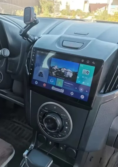 Navigatie Isuzu D MAX din 2012-2019,  Android 14 , 4GB RAM, Octacore, Slot Sim 4G, DSP, GPS, Wi-FI, Carplay, Android Auto, USB, Bluetooth, Waze, Touchscreen, 9 inch [7]
