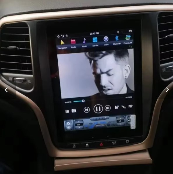 Navigatie Jeep Grand Cherokee din 2010 - 2013,  Android 14 , 4GB RAM, Octacore, Slot Sim 4G, DSP, GPS, Wi-FI, Carplay, Android Auto, USB, Bluetooth, Waze, Touchscreen, 9 inch [4]