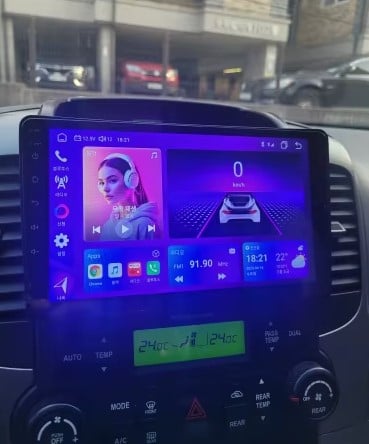 Navigatie Kia Carnival VQ 2006-2014 Navigatie Skoda Octavia 3 ( 2013-2018 ) Android 14 , 4GB RAM , Procesor Quad Core , Wireless Carplay si Android auto , Display HD Touchscreen, Wi-Fi , Bluetooth, US [7]