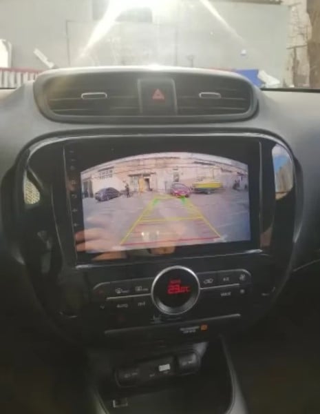 Navigatie Kia Soul 2013-2019 4GB RAM , Procesor Quad Core , Wireless Carplay si Android auto , Display HD Touchscreen, Wi-Fi , Bluetooth, USB [7]