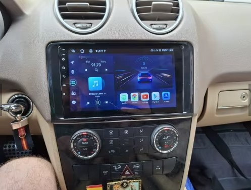 Navigatie Mercedes ML GL W164 din 2005-2012 Android 14 , 4GB RAM , Procesor Quad Core , Wireless Carplay si Android auto , Display HD Touchscreen, Wi-Fi , Bluetooth, USB [6]