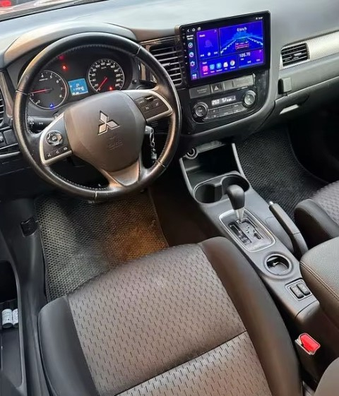 Navigatie Mitsubishi Outlander 3 din 2013-2018, Android 14 , 4GB RAM, Octacore, Slot Sim 4G, DSP, GPS, Wi-FI, Carplay, Android Auto, USB, Bluetooth, Waze, Touchscreen, 9 inch [6]