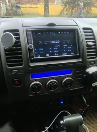 Navigatie Nissan Navara 2004 - 2010 Android 14 , 4GB RAM , Procesor Quad Core , Wireless Carplay si Android auto , Display HD Touchscreen, Wi-Fi , Bluetooth, USB [6]