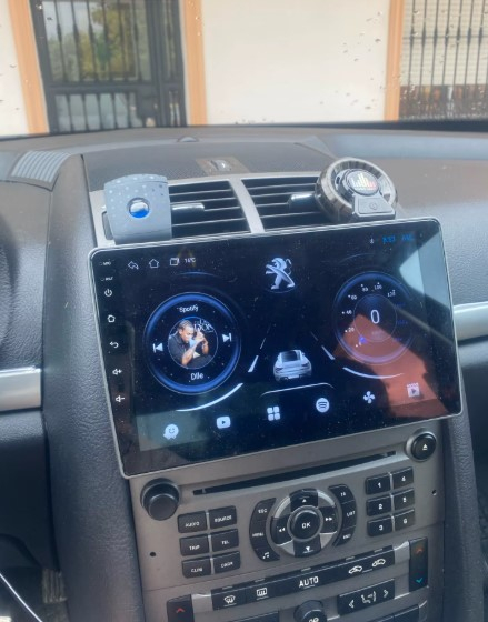 Navigatie Peugeot 407 din 2004-2011, Rezolutie 2K, Ecran QLED 9.5 inch, 8GB RAM si 128GB ROM, Android, Procesor Octacore, Slot sim 4G, Sunet DSP, Wireless Carplay [7]