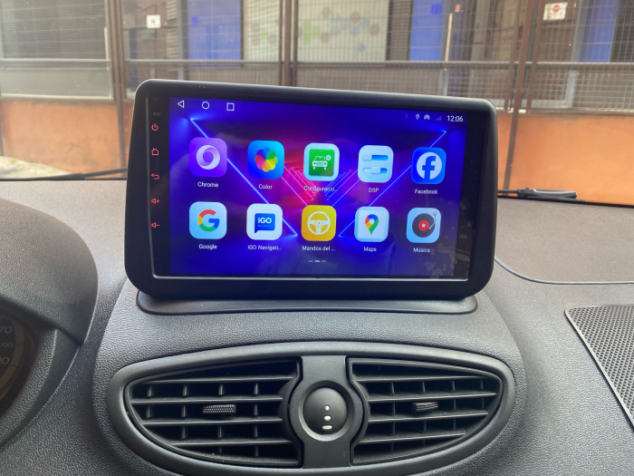 Navigatie Renault Clio 3 din 2006-2019, Rezolutie 2K, Display QLED 9.5 inch, 4GB RAM si 64GB ROM, Android, Procesor Octacore, Slot sim 4G, Sunet DSP, Wireless Carplay si Android Auto, Camera Marsarier [4]