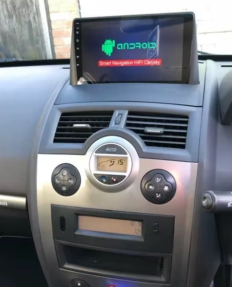 Navigatie Renault Megane 2 din 2002-2009 Android 14 , 4GB RAM , Procesor Quad Core , Wireless Carplay si Android auto , Display HD Touchscreen, Wi-Fi , Bluetooth, USB [6]