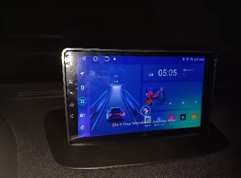 Navigatie Renault Megane 3 Fluence din 2009-2015, Rezolutie 2K, Ecran QLED 9.5 inch, 8GB RAM si 128GB ROM, Android, Procesor Octacore, Slot sim 4G, Sunet DSP, Wireless Carplay [9]