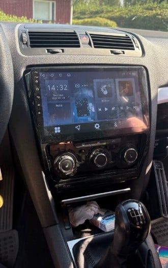 Navigatie Skoda Octavia 2 din 2008 - 2013, Ecran IPS 10 inch , Android 14, 2GB RAM si 32GB ROM, Display IPS 9 inch, Camera Marsarier, Internet, Aplicatii, Wi Fi, Usb, Bluetooth [9]
