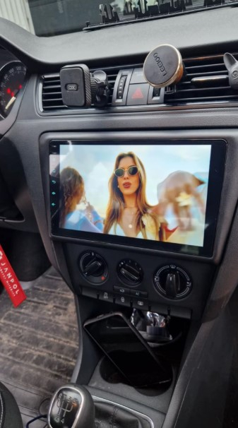 Navigatie Skoda Rapid din 2013-2018, Android 14, Wireless Carplay si Android Auto, 2GB RAM si 32GB ROM, Display IPS 9 inch, Camera Marsarier, Internet, Aplicatii, Wi Fi, Usb, Bluetooth [7]