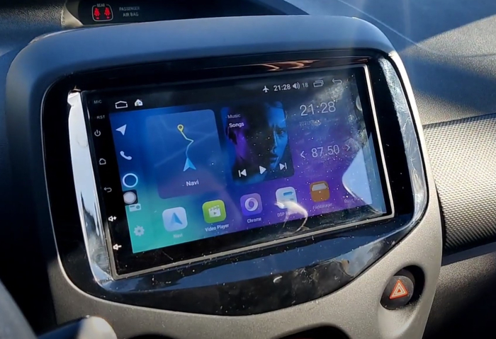 Navigatie TOYOTA AYGO ,2014 - 2021, 8GB RAM si 128GB ROM, Ecran QLED 9 inch, Android 14, Procesor Octacore, Slot sim 4G, Sunet DSP, Wireless Carplay si Android Auto [6]
