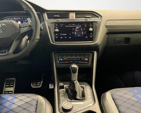 Navigatie Volkswagen Tiguan din 2016 - 2023 , 8GB RAM si 128GB ROM, Ecran QLED 10 inch, Android 14, Procesor Octacore, Slot sim 4G, Sunet DSP, Wireless Carplay si Android Auto, Camera Marsarier [9]