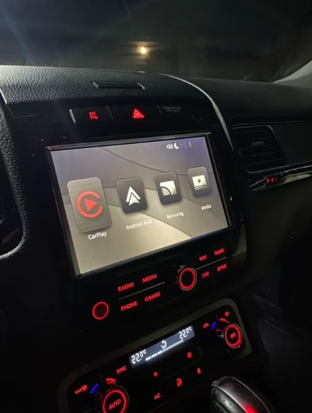 Navigatie VW Touareg ( 2010 - 2018 ) , 4GB RAM si 64GB ROM, Ecran QLED 9 inch, Android 14, Procesor Octacore, Slot sim 4G, Sunet DSP, Wireless Carplay si Android Auto, Camera Marsarier [6]