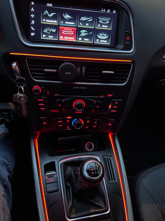 Navigatie Audi Q5 2009-2017 MMI 3G Multimedia , Android 14 , Procesor Octacore Snapdragon , 6GB RAM, Display QLED 8.8 " Touchscreen, Internet Wi-Fi si slot SIM 4G, Bluetooth, Carplay , USB [5]