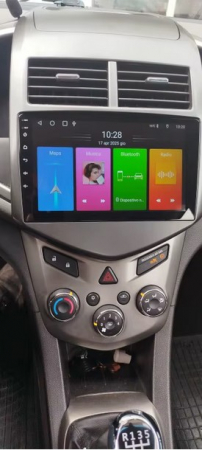 Navigatie Chevrolet Captiva Aveo Kalos 2006 - 2012 Android 14 , 4GB RAM , Procesor Quad Core , Wireless Carplay si Android auto , Display HD Touchscreen, Wi-Fi , Bluetooth, USB [7]