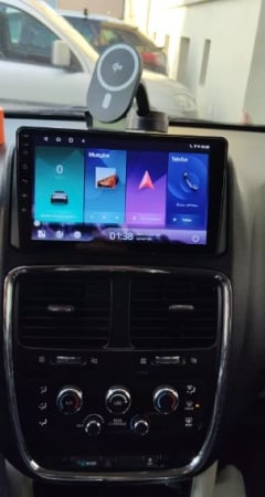 Navigatie Chrysler Grand Voyager din 2011 - 2015, Rezolutie 2K, Display QLED 9.5 inch, 4GB RAM si 64GB ROM, Android, Procesor Octacore, Slot sim 4G, Sunet DSP, Wireless Carplay si Android Auto, Camera [6]