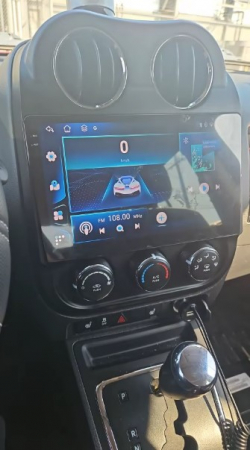 Navigatie Jeep Compass  2010-2016 Android 14 , 4GB RAM , Procesor Quad Core , Wireless Carplay si Android auto , Display HD Touchscreen, Wi-Fi , Bluetooth, USB [8]