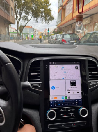 Navigatie Renault Megane 4 , Display Tesla 9.7 inch , 8GB RAM, Radio GPS Dual Zone, Touchscreen IPS 9.7" HD, Internet Wi-Fi si slot SIM 4G, Bluetooth, MirrorLink, USB [4]