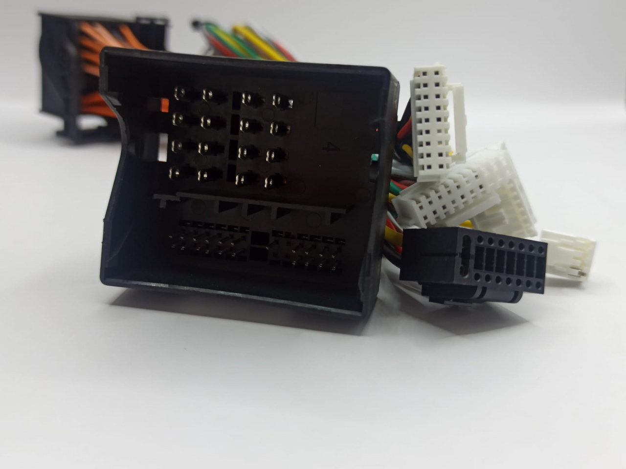 Cablaj adaptor EZS-HY3001-020 conectare navigatie de baza cu navigatie Android pentru gama BMW, fara canbus [3]