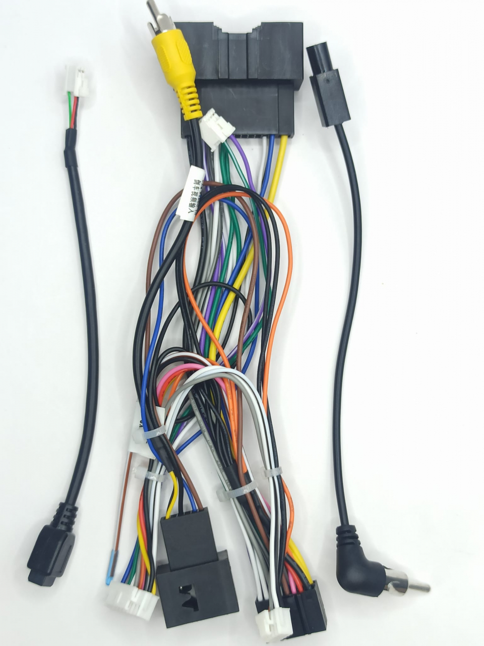 Cablaj adaptor KST WC 1.2-1.5 conectare navigatie de baza cu navigatie Android pentru gama Chevrolet, fara canbus [1]