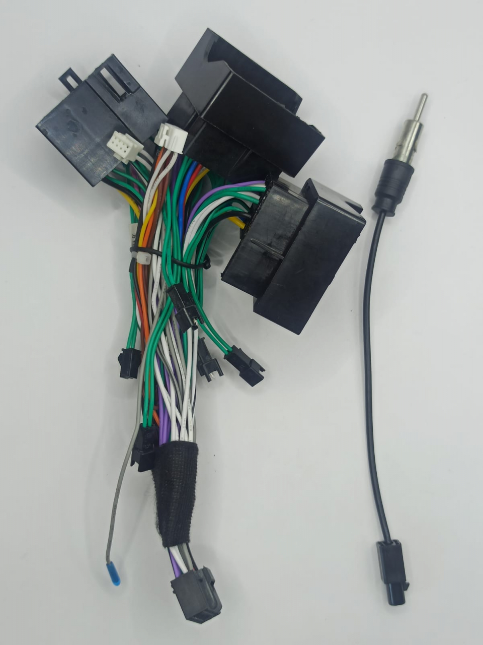 Cablaj adaptor MH-500 OD conectare navigatie de baza cu navigatie Android pentru gama Mercedes-Benz, fara canbus [1]