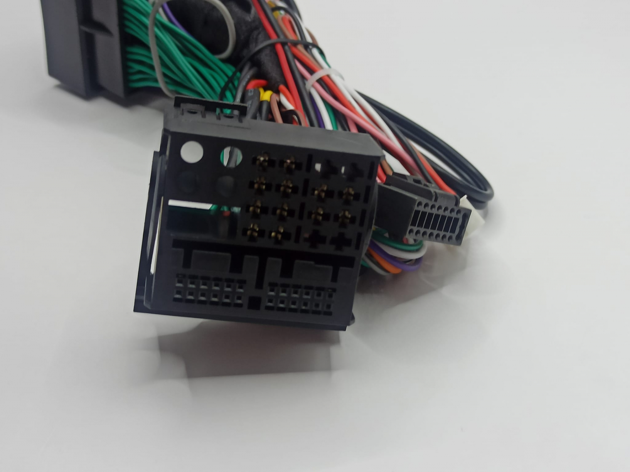 Cablaj adaptor MH-540 OD conectare navigatie de baza cu navigatie Android pentru gama BMW, fara canbus [3]