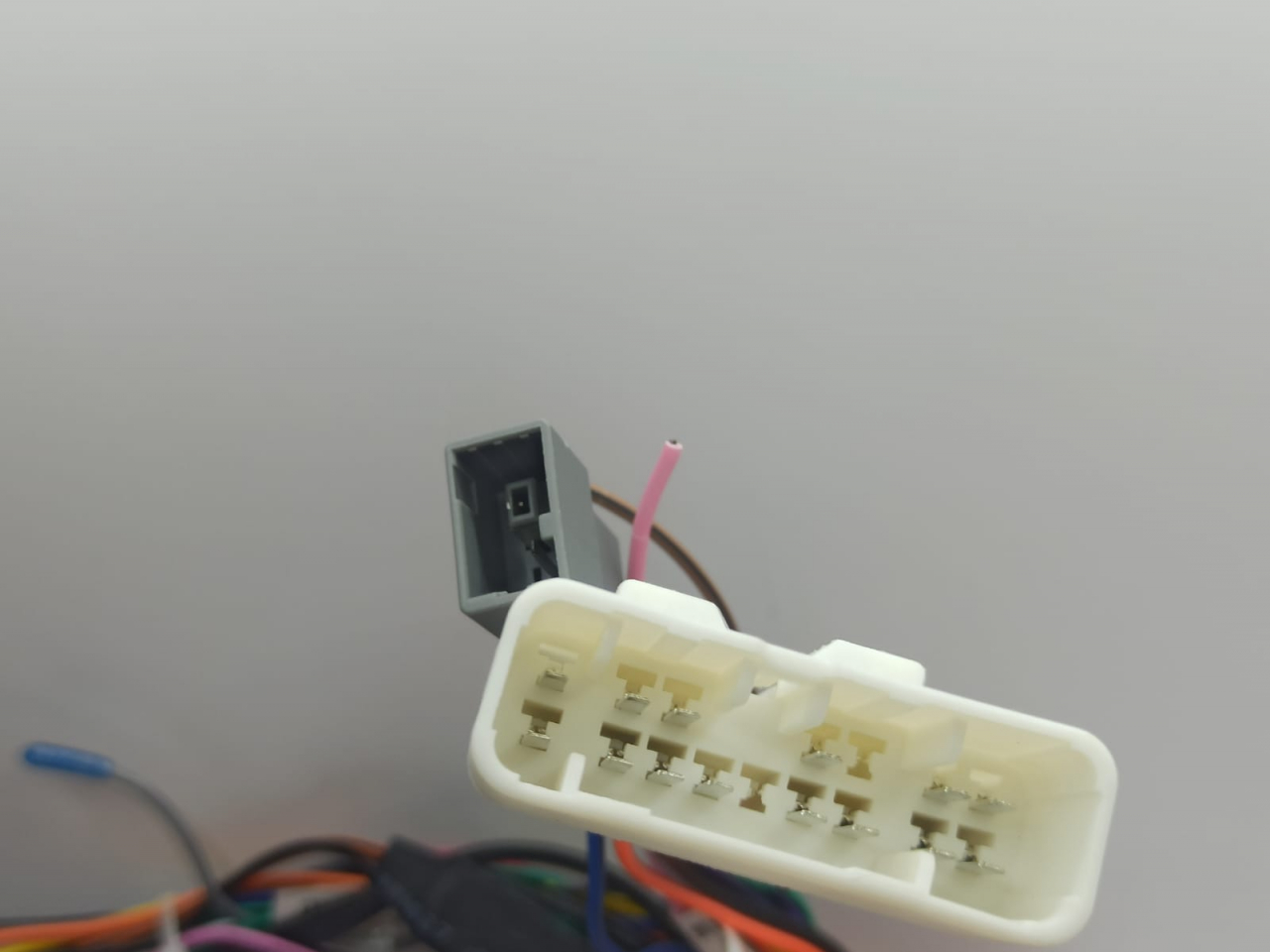Cablaj adaptor MH-228 conectare navigatie de baza cu navigatie Android pentru gama Ford, fara canbus [3]