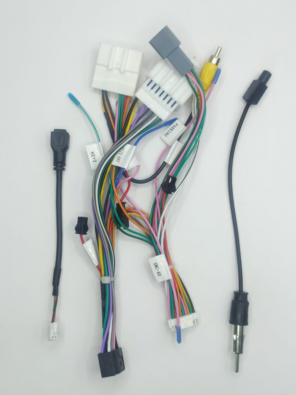 Cablaj adaptor MH-HW-011 conectare navigatie de baza cu navigatie Android pentru gama Renault, fara canbus [1]