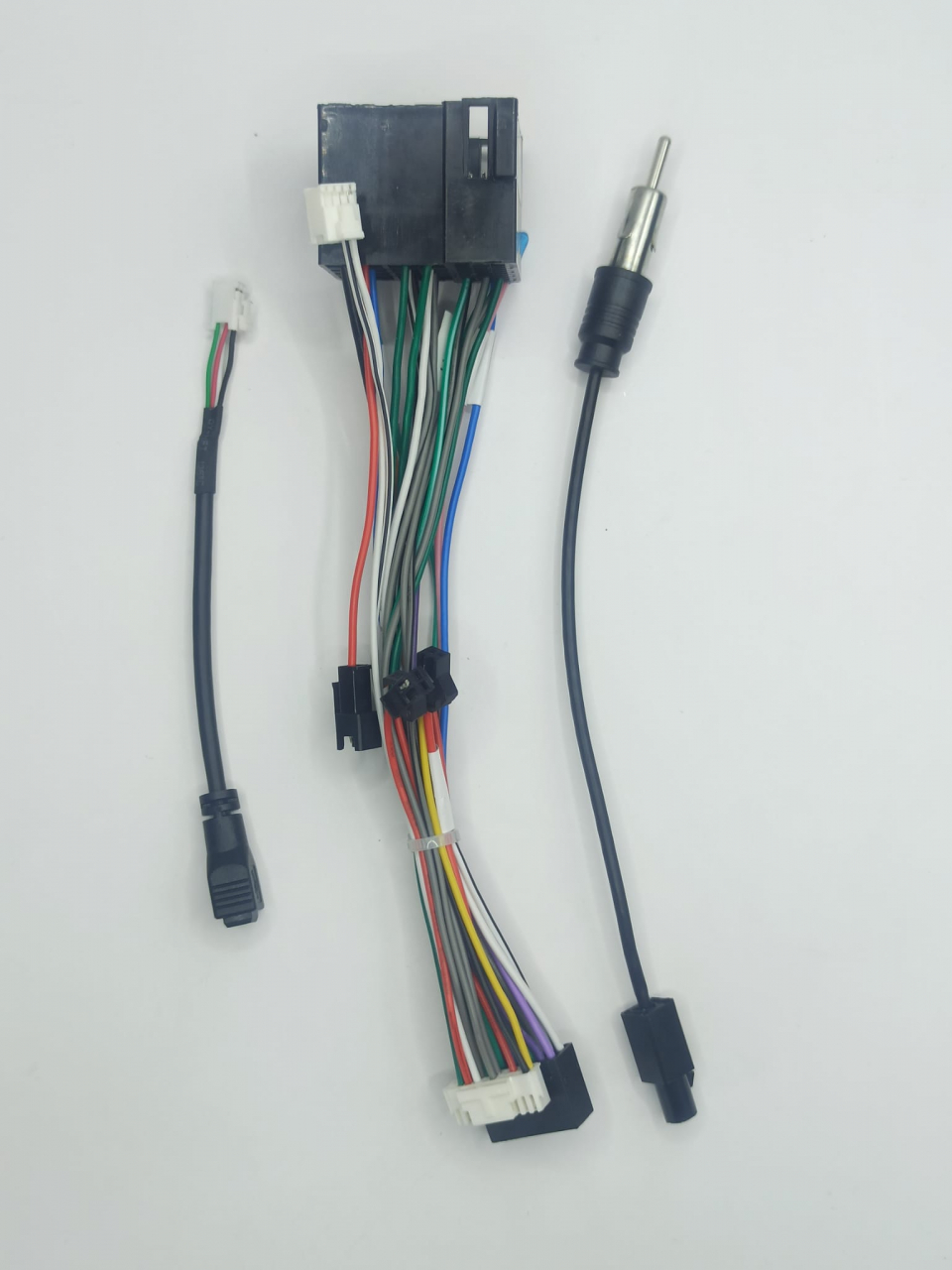 Cablaj adaptor MH-HW-028 conectare navigatie de baza cu navigatie Android pentru gama Renault, fara canbus [1]