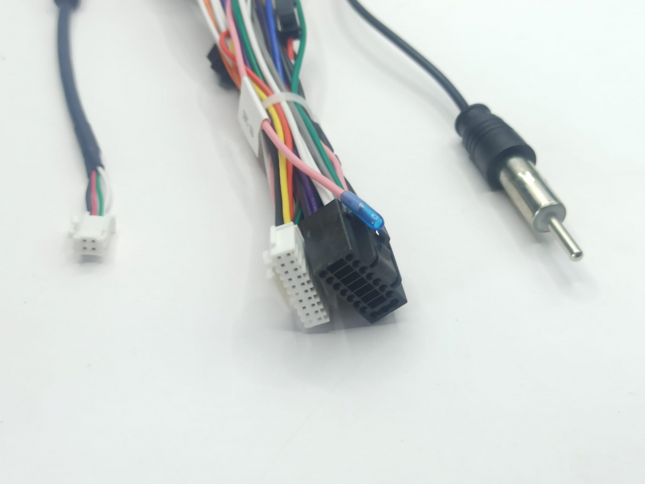 Cablaj adaptor MH-HW-029 conectare navigatie de baza cu navigatie Android pentru gama Renault, fara canbus [2]